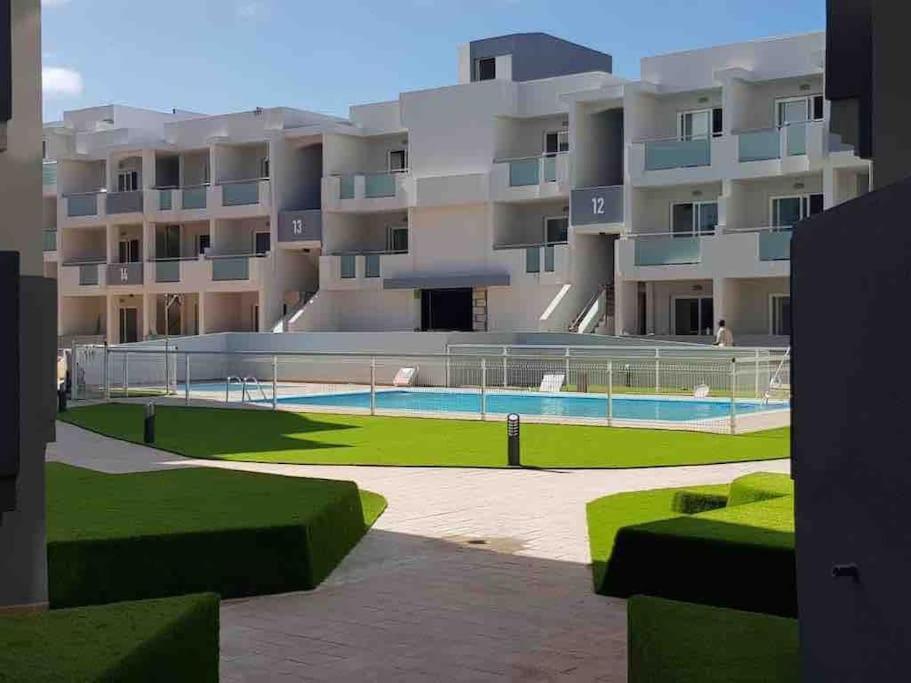 Modern Apartment كوراليهو المظهر الخارجي الصورة
