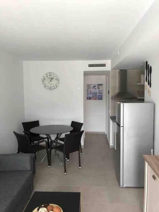Modern Apartment كوراليهو المظهر الخارجي الصورة